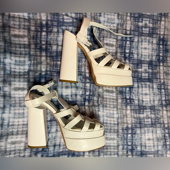 Forever 21 Faux Leather Caged Platform Heels - Picture 5 of 5